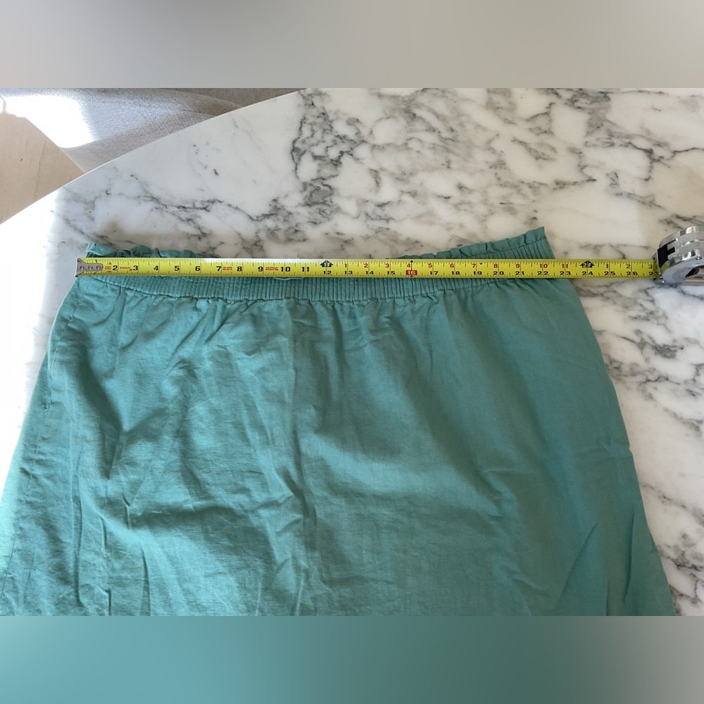 NWOT J Crew Linen-cotton blend city skirt Green sz 24 - small hole near pocket - Picture 5 of 9